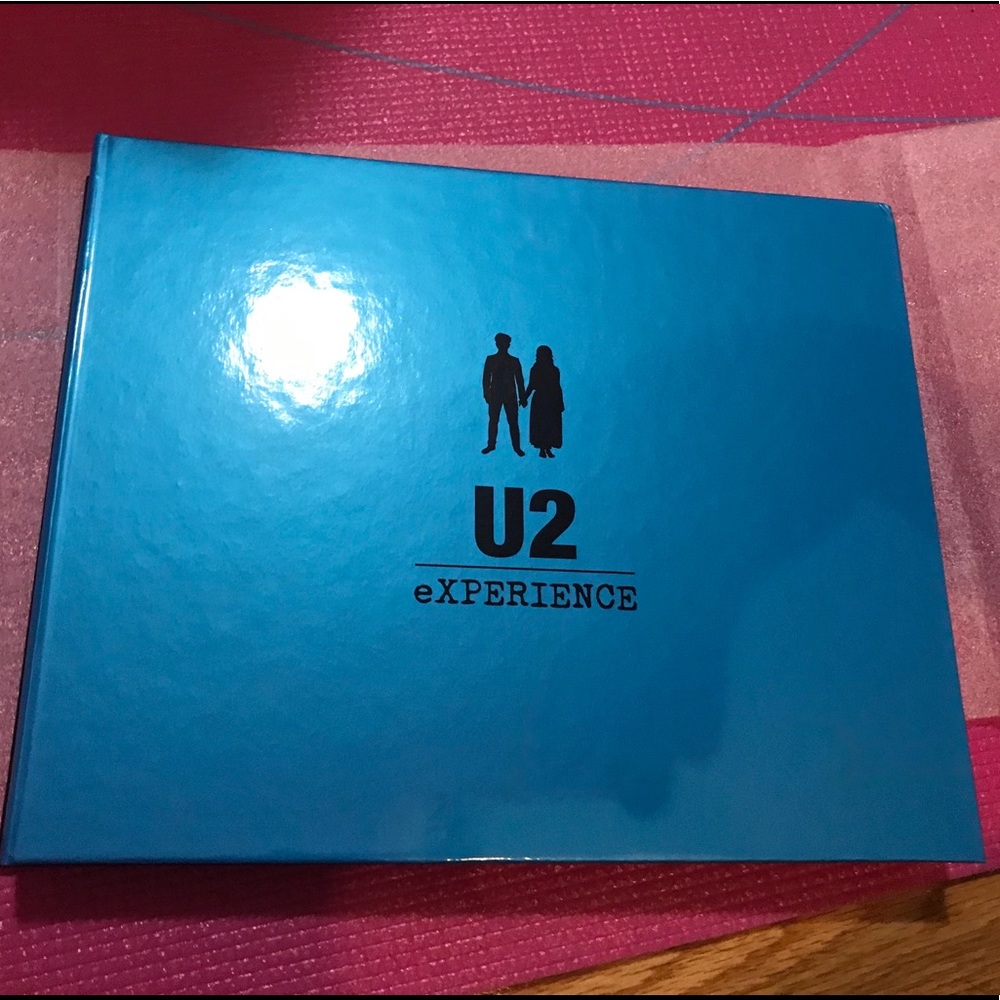 U2 2018 VIP Concert Tour Book Photos Album